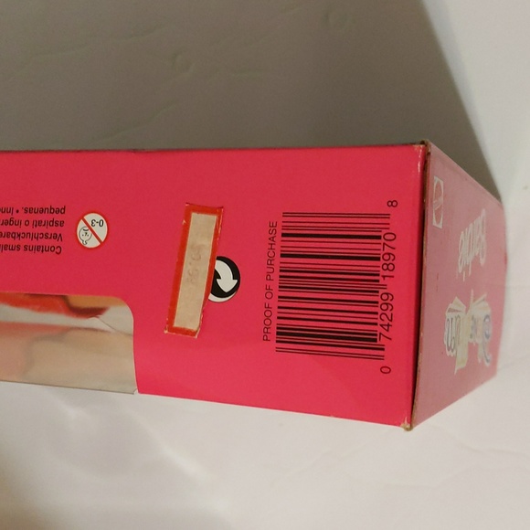 Barbie Exclusive Disne Fun Doll - Picture 5 of 8